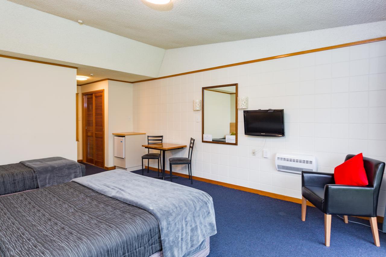 The Redwood Hotel Christchurch Exterior photo